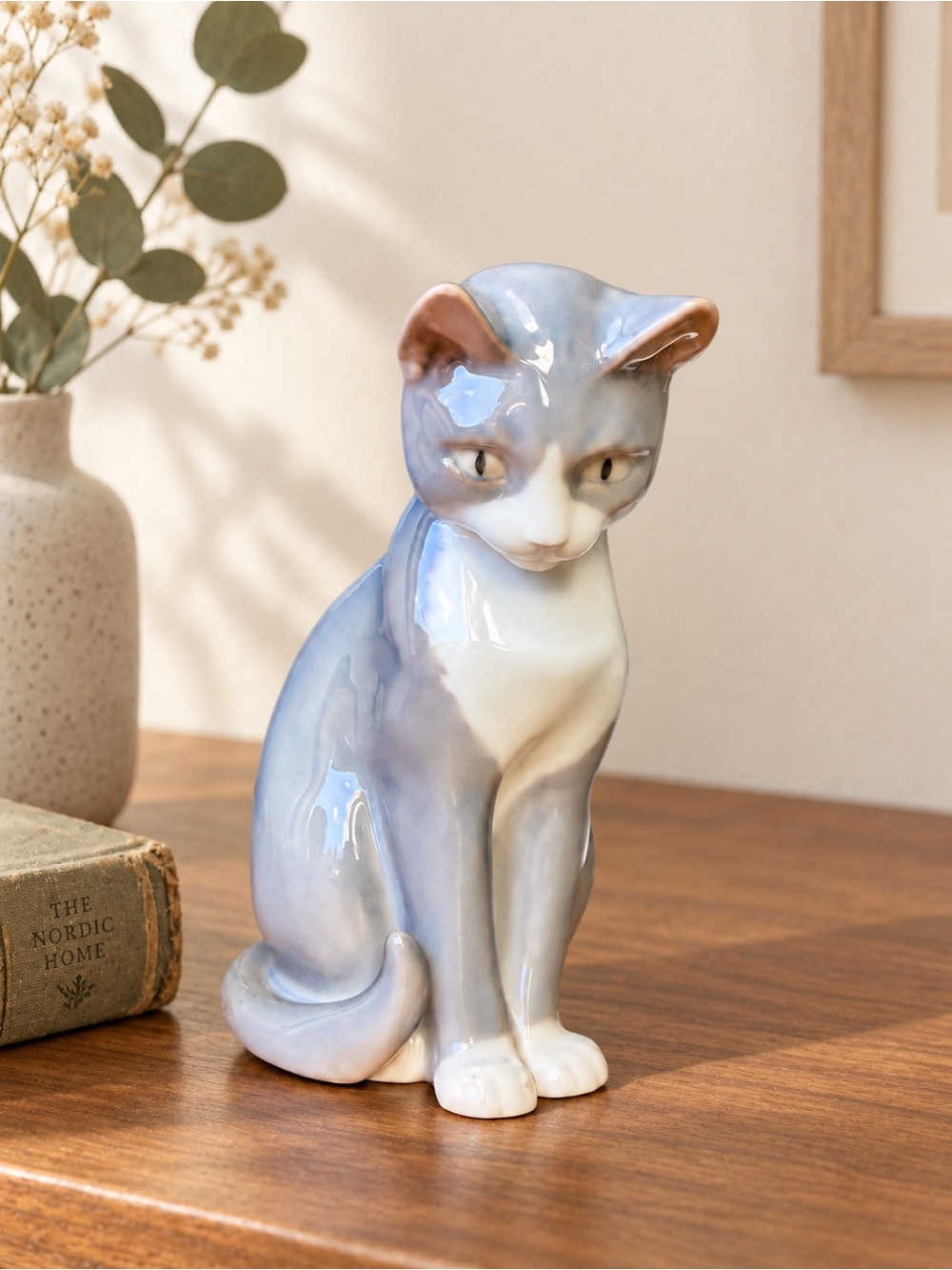 Vintage Bing & Grøndahl B&G Porcelain Cat Figurine #1876 Denmark
